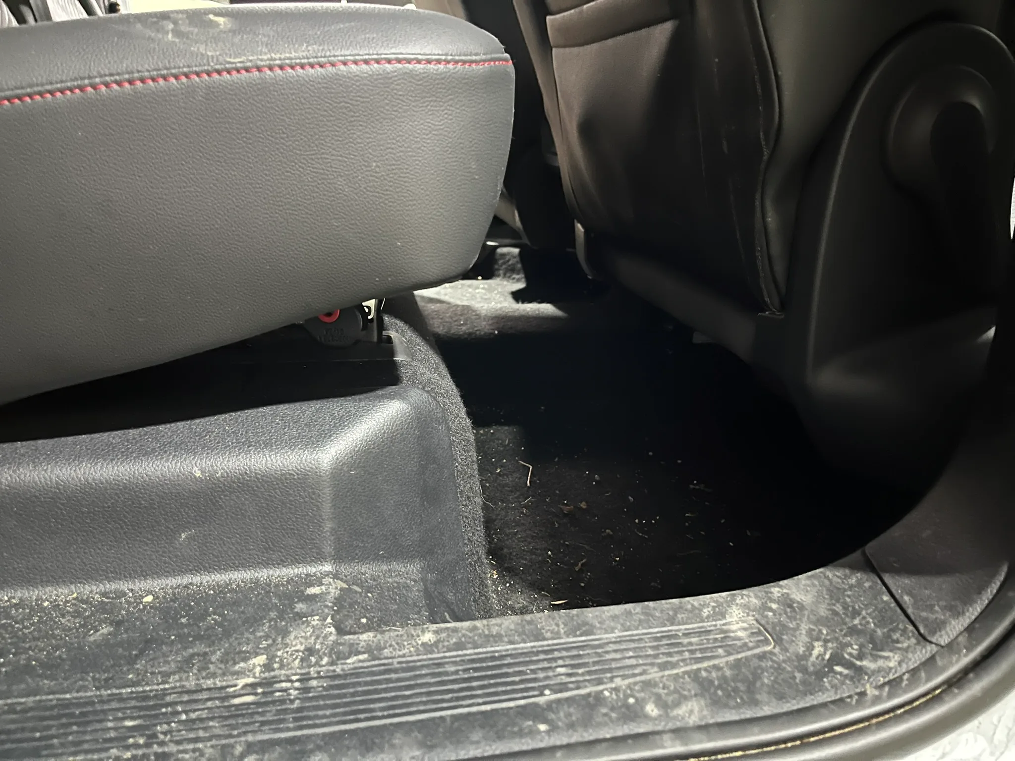 Mobile Fahrzeugaufbereitung Ford Tourneo nachher